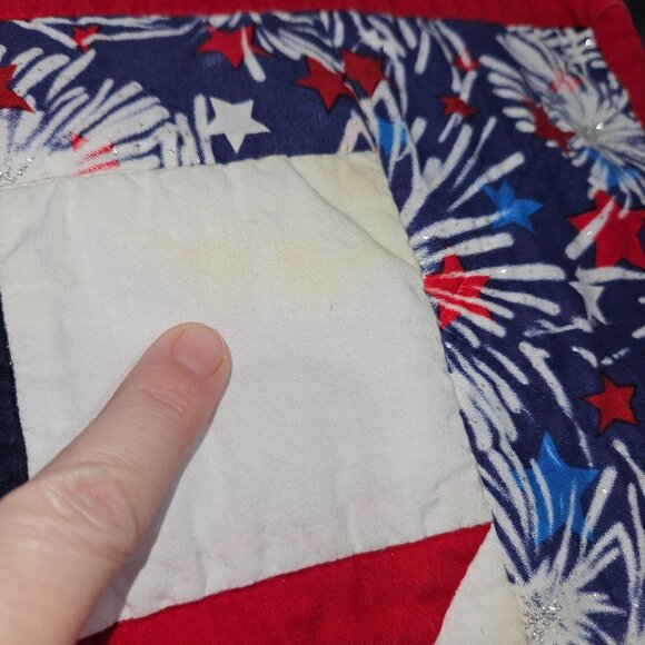 Patriotic Quilted Placemats Set Of 4 Fireworks & Stars Double-Sided Design Red/W - Picture 2 of 15